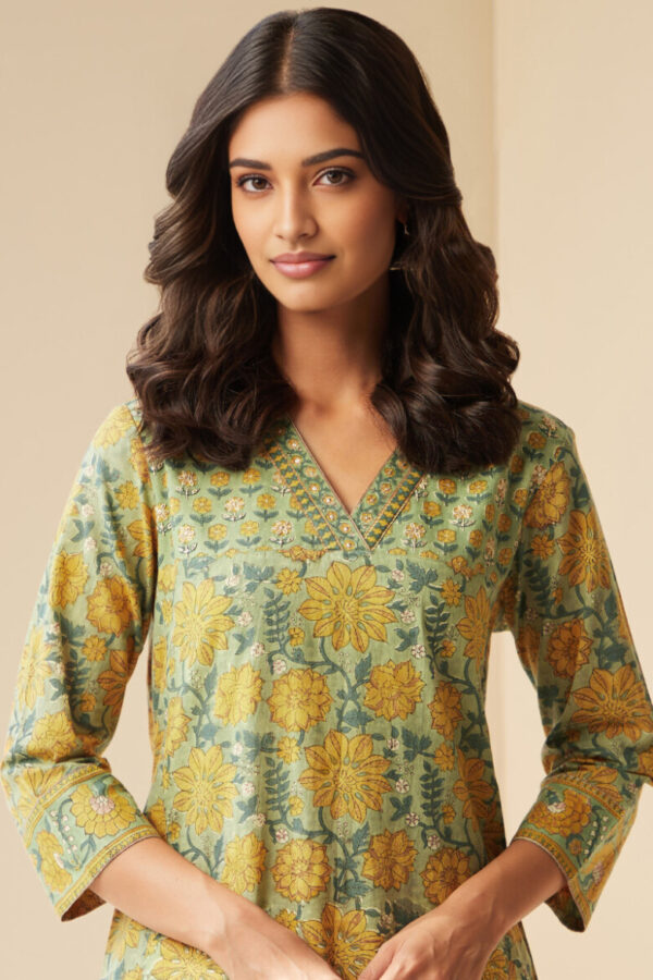 MUSTARD FLORAL PRINT STRAIGHT KURTI - Image 4