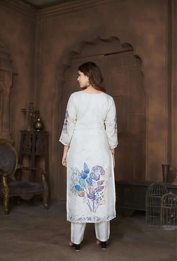Elegant Pastel Floral Printed Suit Set with Dupatta - Image 5